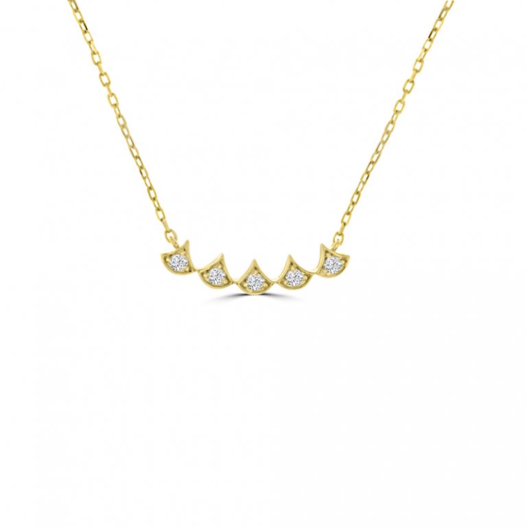 Diamond Fan Curve Pendant with Chain in 18K Yellow Gold