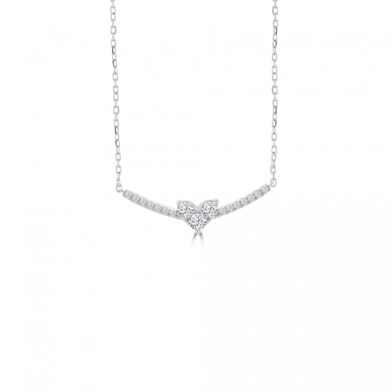 Diamond Heart Curve Pendant with Chain in 18K White Gold