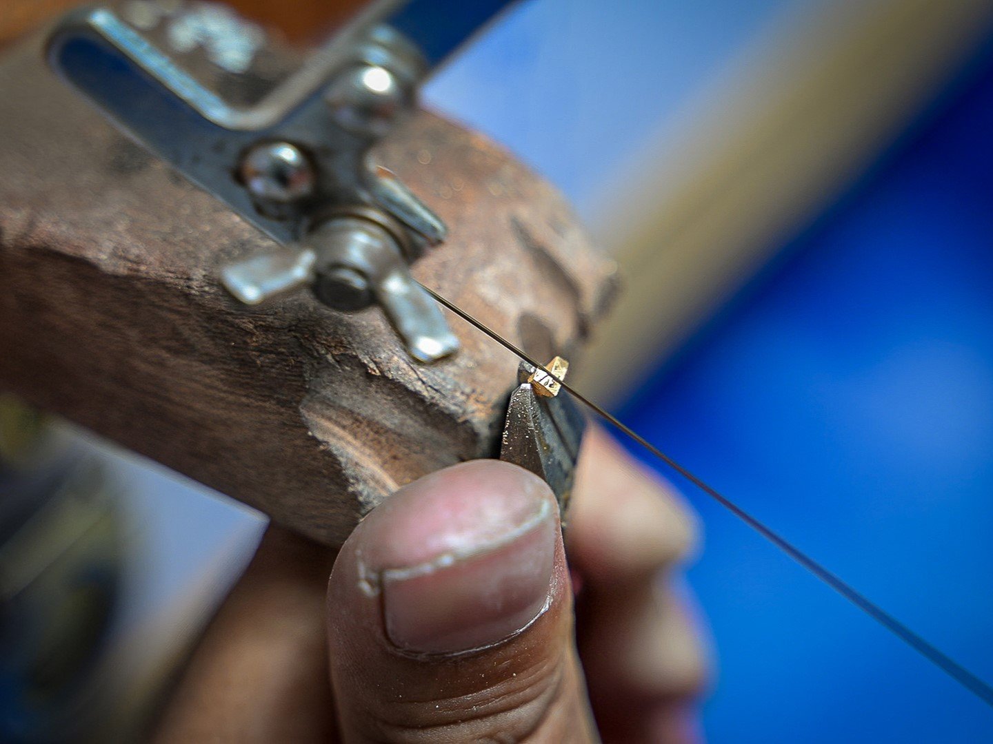 The mastery behind our craft: excellence in every facet of our jewellery manufacturing 11 EJI is a Hong Kong based jewellery manufacturer specializing in diamond gold jewellery with over 30 years of experience providing bespoke, oem and wholesale serive etc