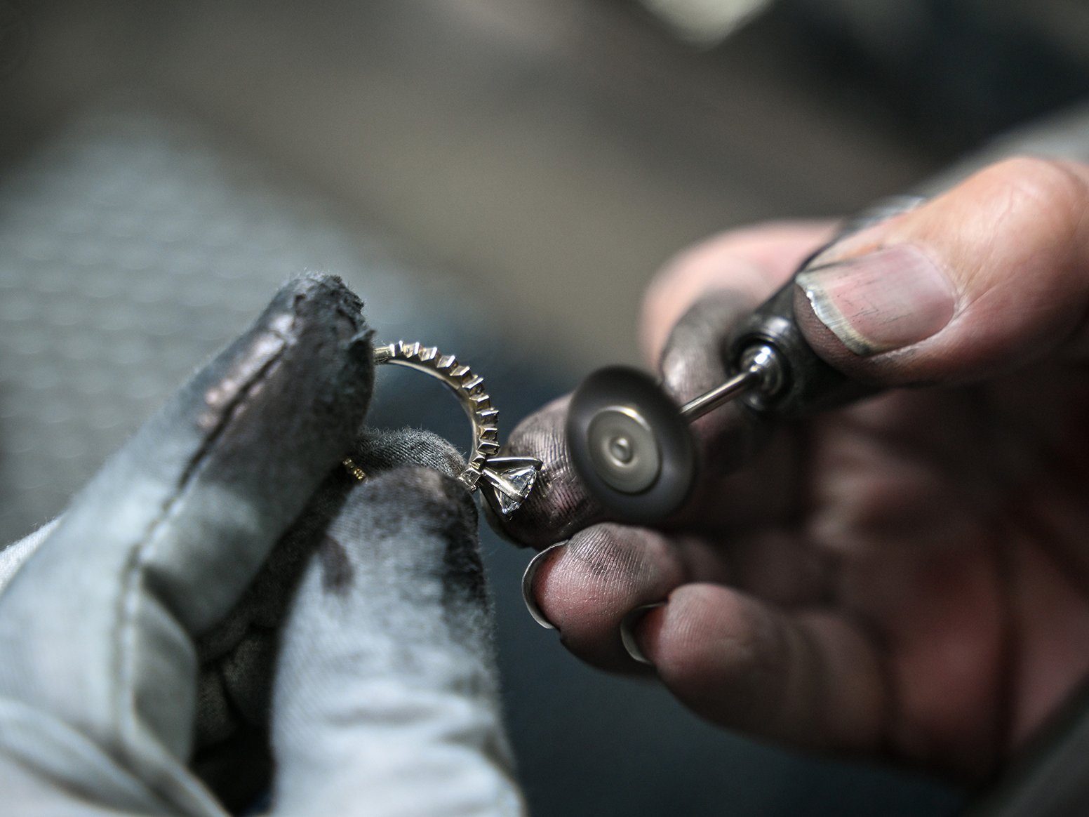 The mastery behind our craft: excellence in every facet of our jewellery manufacturing 19 EJI is a Hong Kong based jewellery manufacturer specializing in diamond gold jewellery with over 30 years of experience providing bespoke, oem and wholesale serive etc