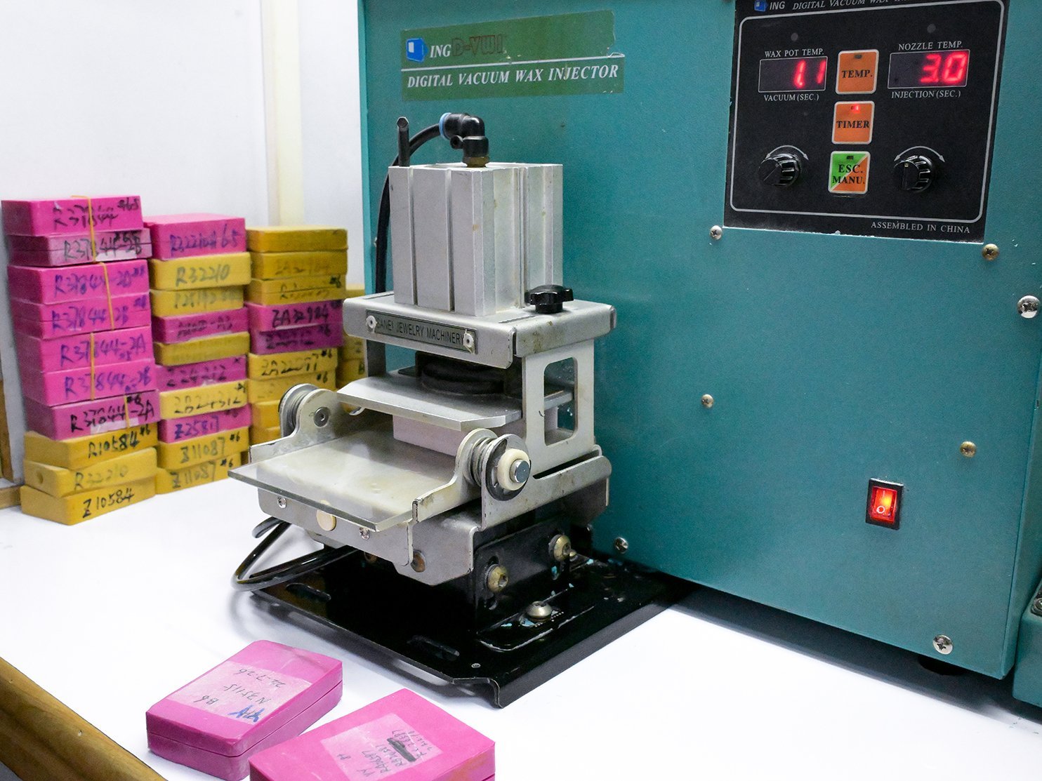 The mastery behind our craft: excellence in every facet of our jewellery manufacturing 10 EJI is a Hong Kong based jewellery manufacturer specializing in diamond gold jewellery with over 30 years of experience providing bespoke, oem and wholesale serive etc