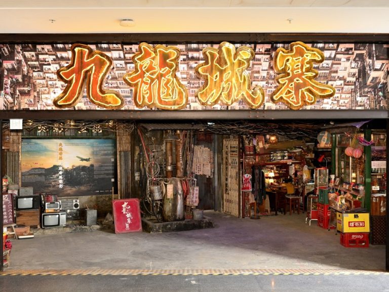 Discover Hong Kong: 5 Must-Visit Places During Hong Kong International Jewellery Show 2025 39 Twilight of the Warriors Movie Exhibition 2025 @ Kowloon
