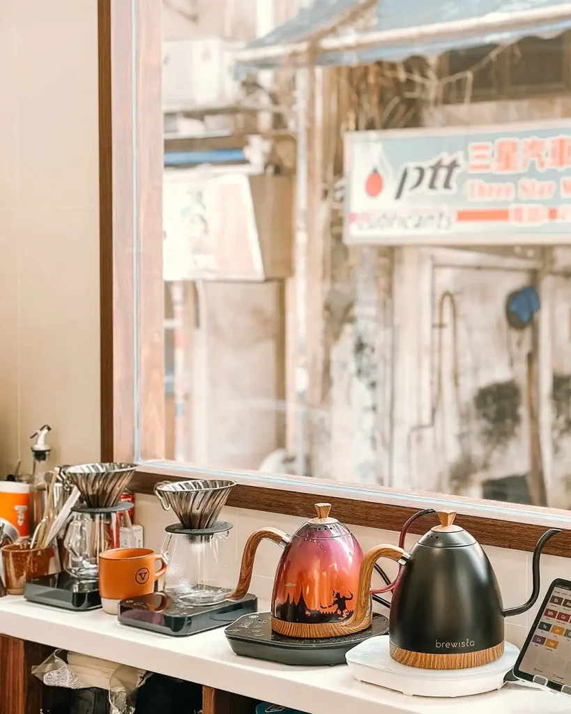 Wan Chai Coffee Shop - EJI_ Places to visit during HKIJS